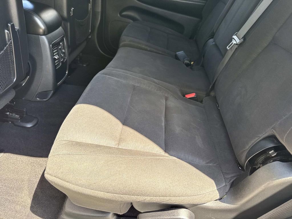 Used 2020 Dodge Durango SXT RWD image 16