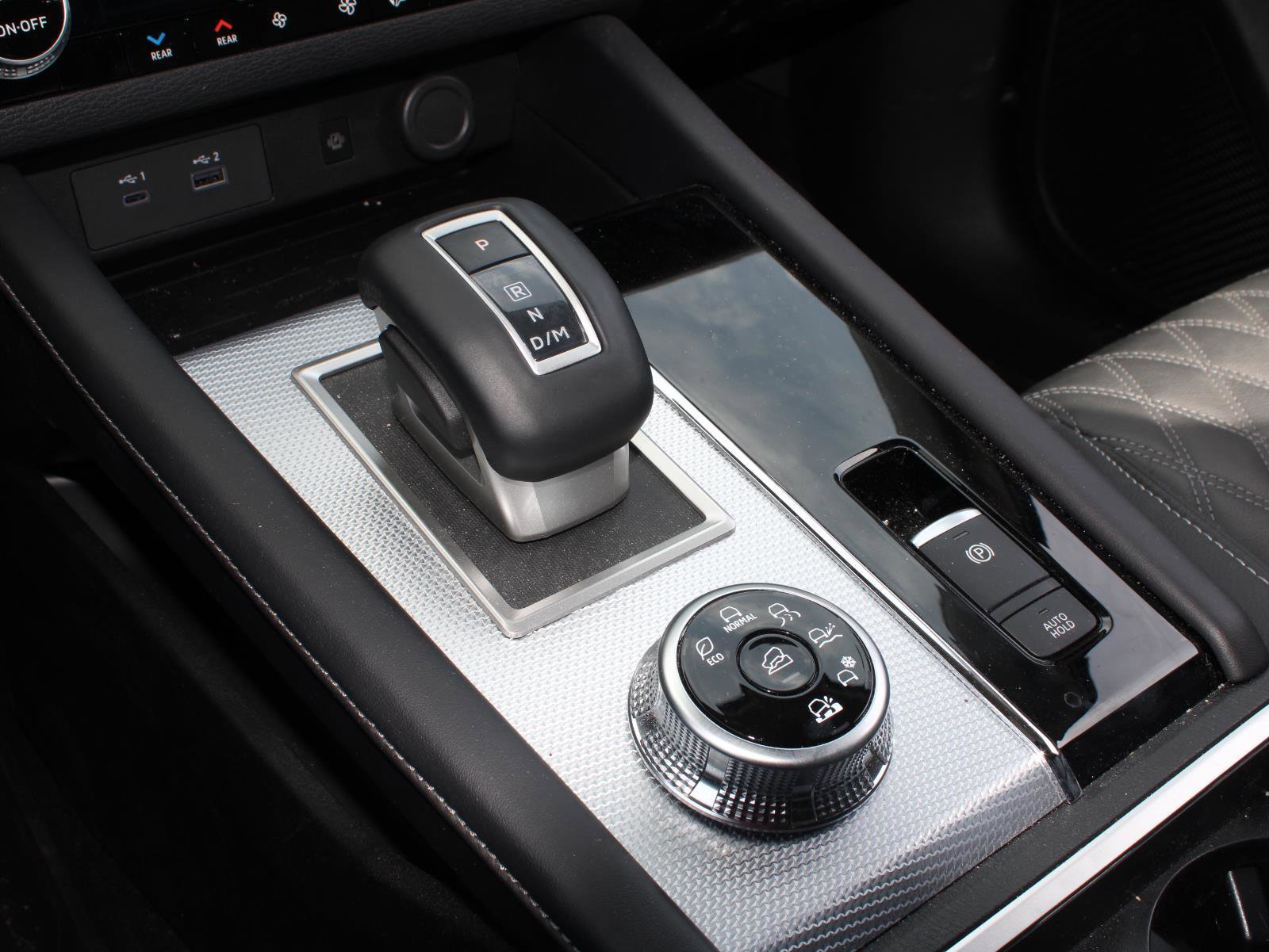 Used 2024 Mitsubishi Outlander SEL image 14