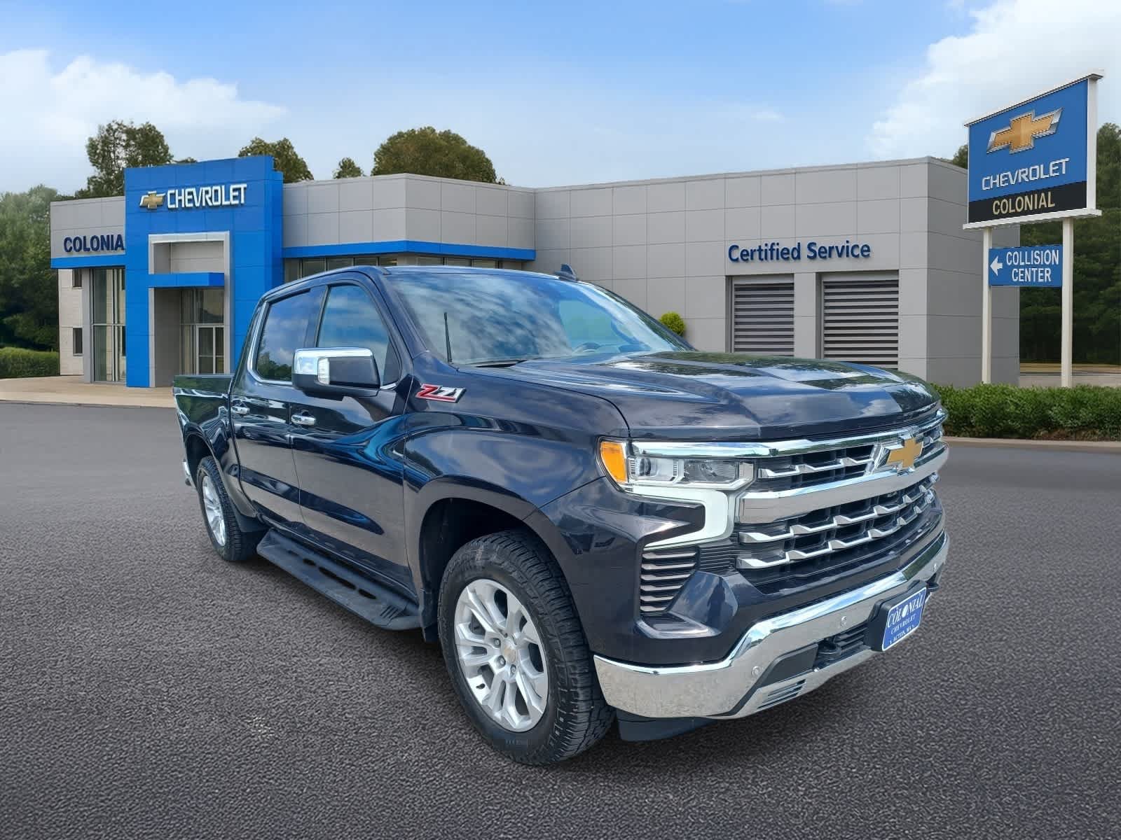 Used 2022 Chevrolet Silverado 1500 LTZ w/ LTZ Premium Package AWD/4WD image 2