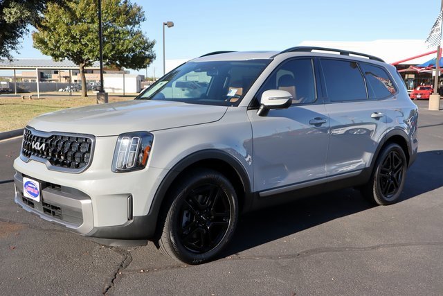 Used 2023 Kia Telluride EX X-Line image 11