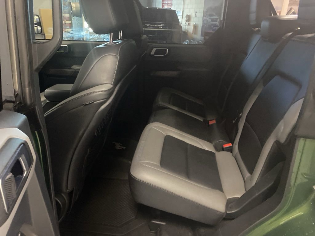 Used 2022 Ford Bronco Black Diamond image 11