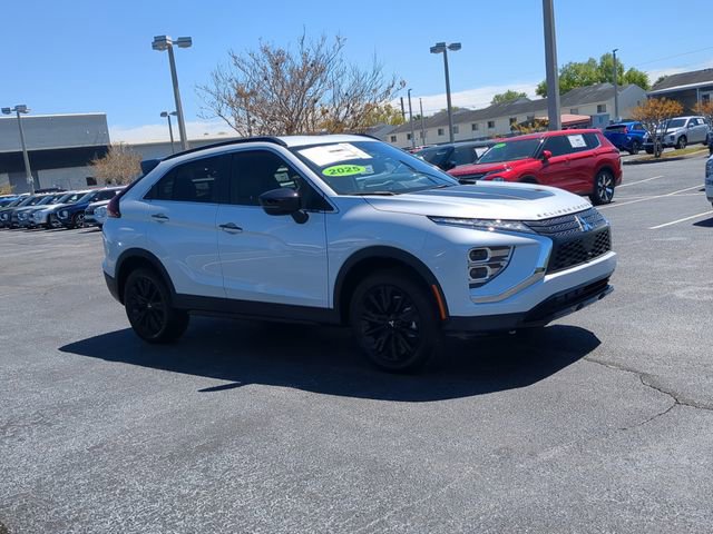New 2025 Mitsubishi Eclipse Cross SE image 3