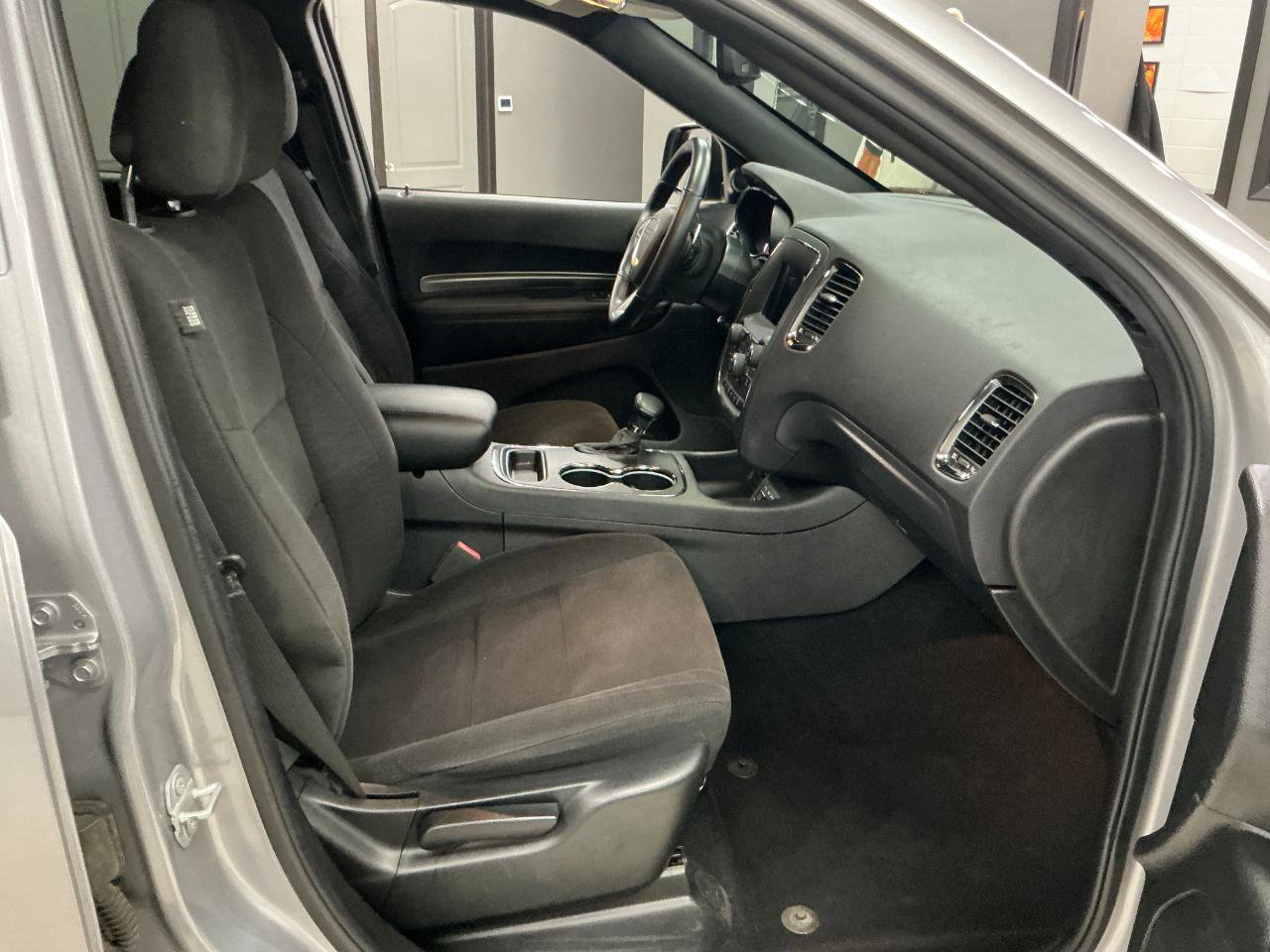 Used 2019 Dodge Durango GT w/ Blacktop Package AWD/4WD image 24