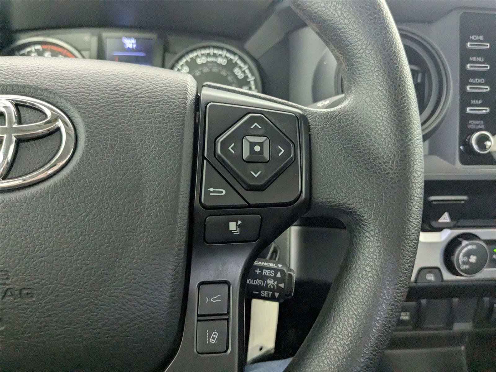 Used 2022 Toyota Tacoma SR RWD image 17