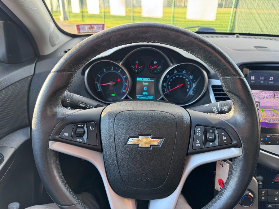 Used 2013 Chevrolet Cruze LT image 16