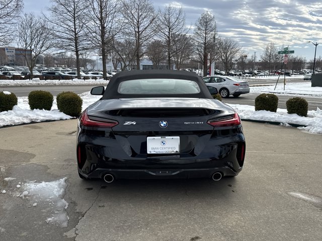 Certified 2025 BMW Z4 sDrive30i image 4