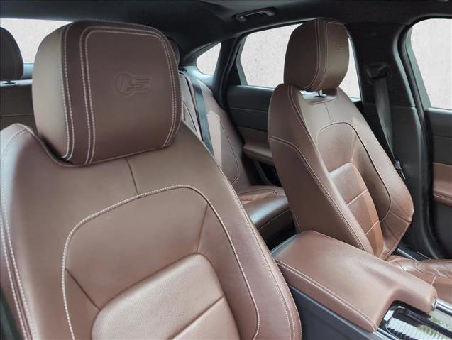 Used 2017 Jaguar XF S image 23