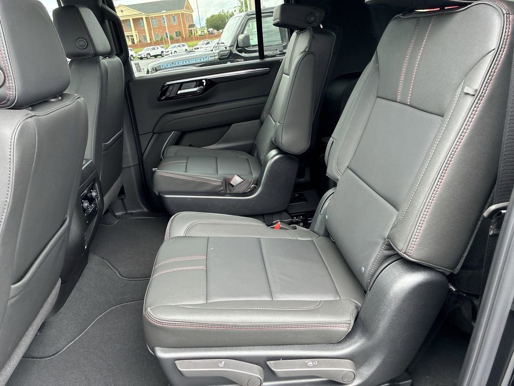 New 2026 Chevrolet Suburban RST w/ Advanced Technology Package AWD/4WD image 19