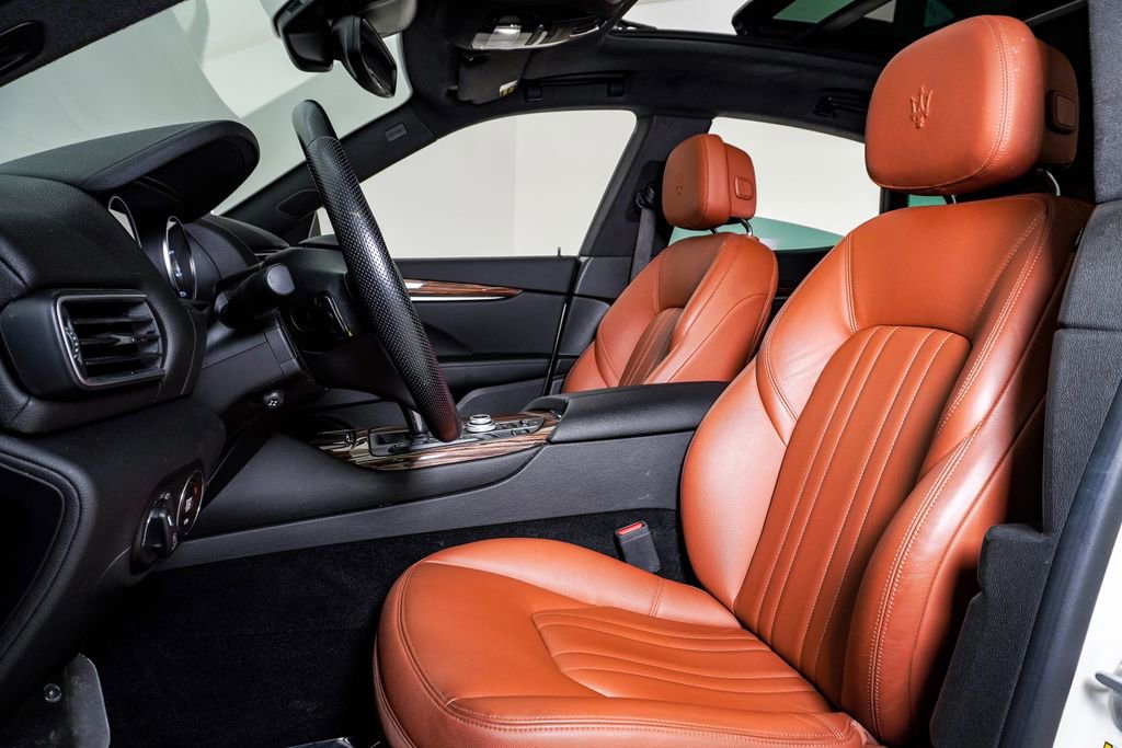 Used 2022 Maserati Levante GT image 19