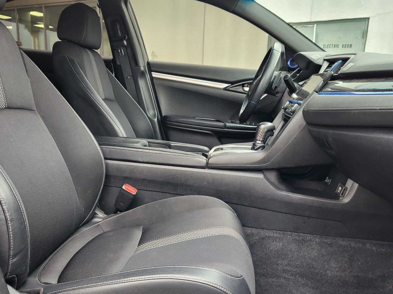Used 2019 Honda Civic Sport image 23