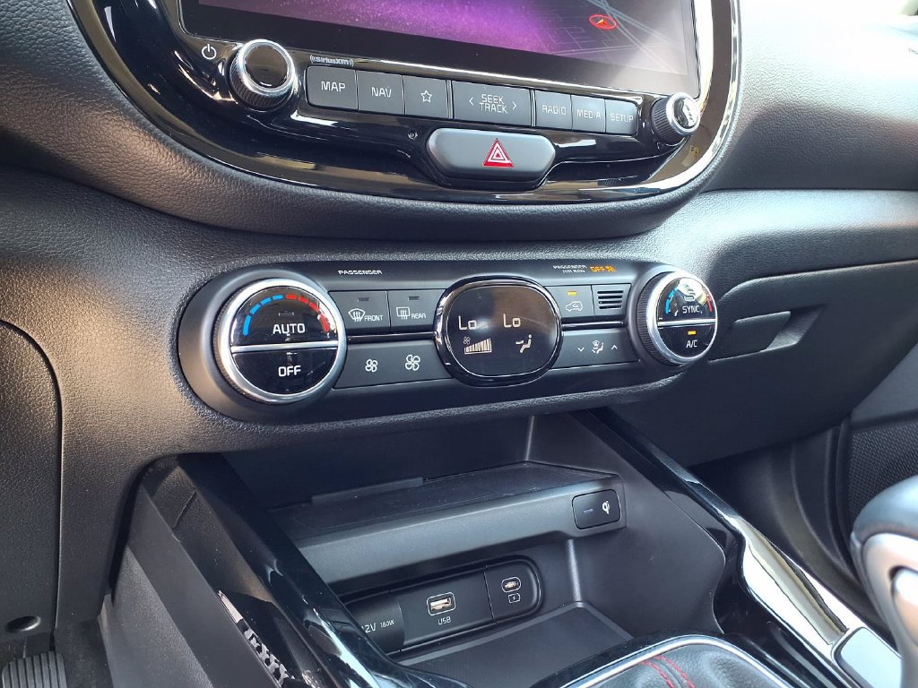 Certified 2023 Kia Soul GT-Line FWD image 17