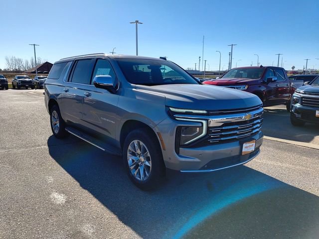 New 2026 Chevrolet Suburban Premier image 2