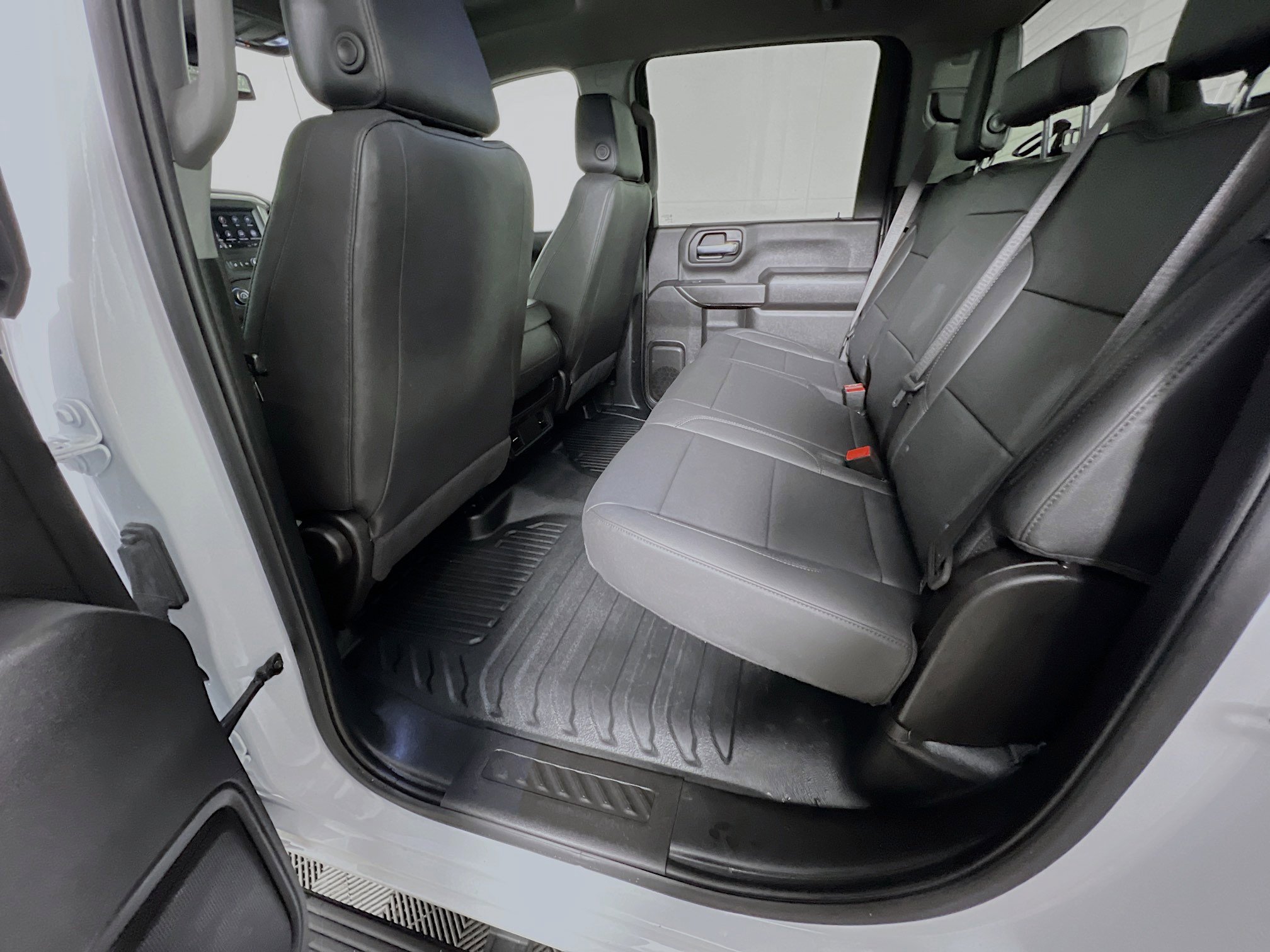 Used 2025 Chevrolet Silverado 3500 W/T image 28