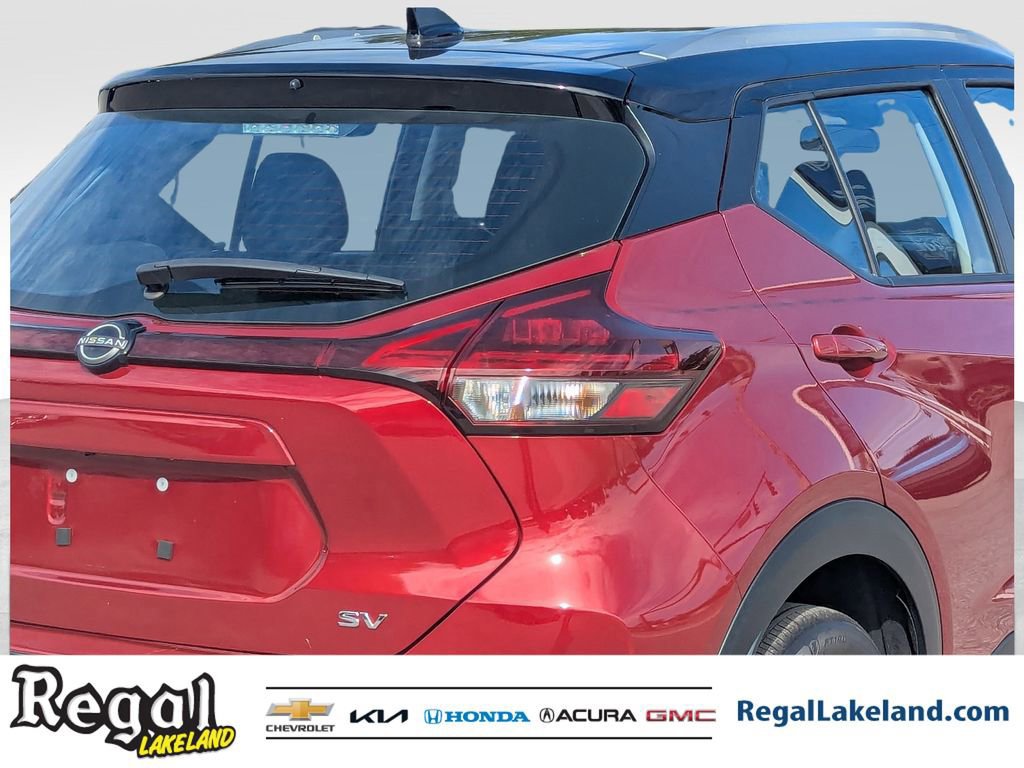 Used 2024 Nissan Kicks SV image 7