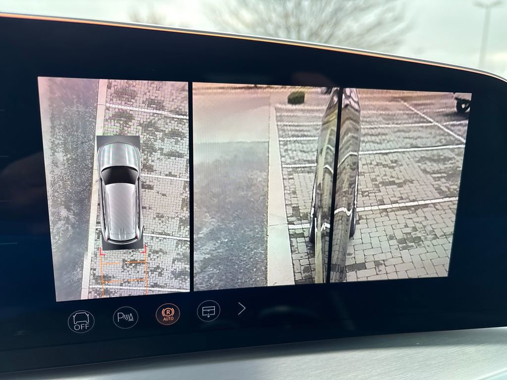 New 2026 Cadillac Vistiq Premium Luxury w/ LPO, Floor Liner Package image 28