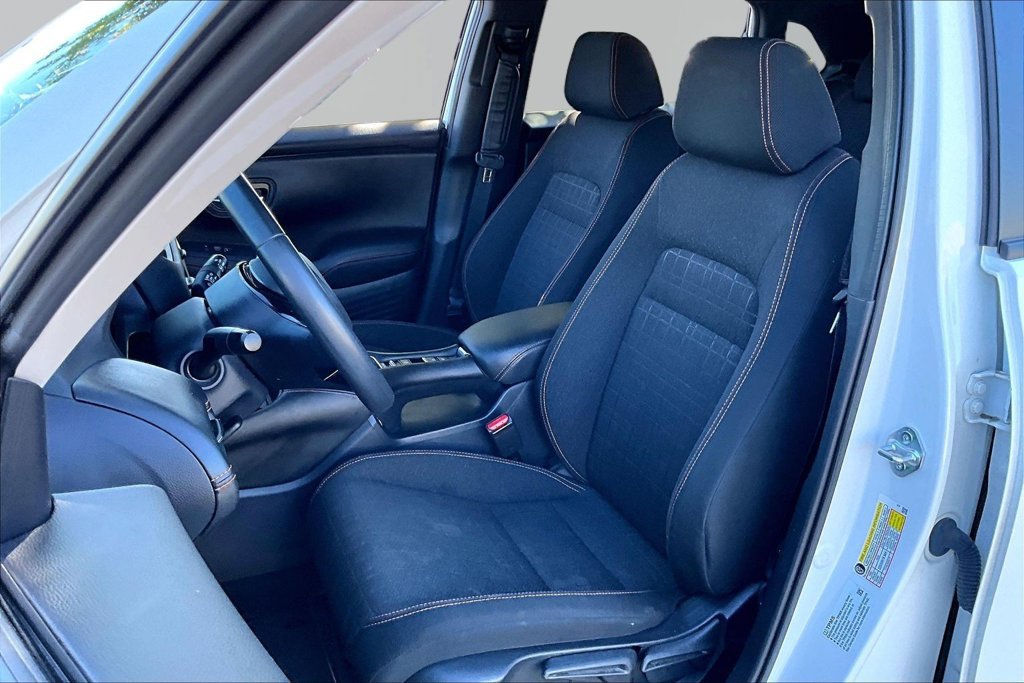 Used 2023 Honda HR-V Sport image 17