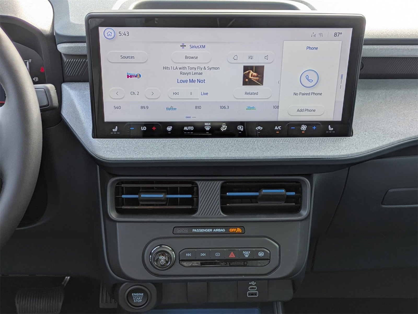 New 2025 Ford Maverick XLT w/ XLT Luxury Package image 15