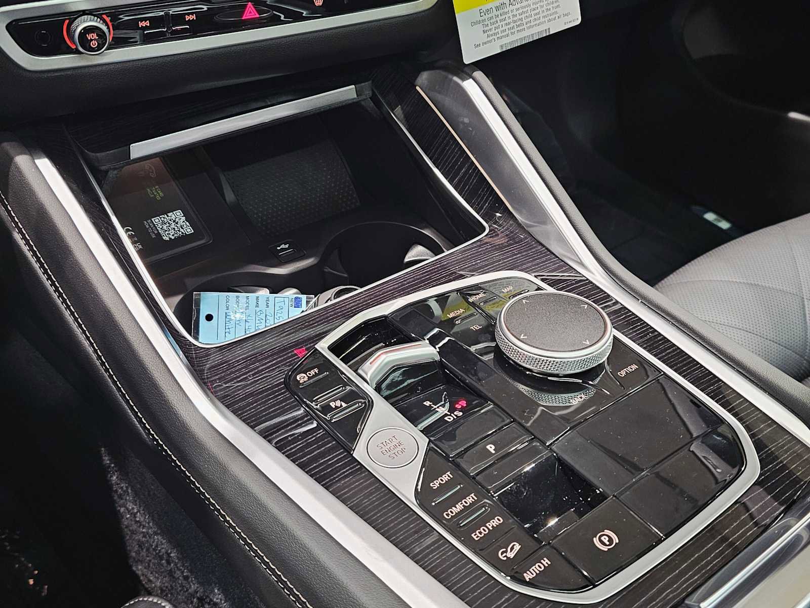 New 2026 BMW X6 xDrive40i w/ Climate Comfort Package image 17