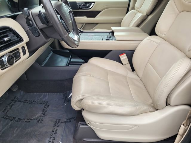 Used 2020 Lincoln Navigator Reserve image 21