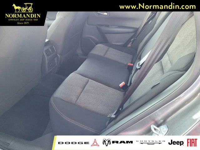 Used 2025 Nissan Rogue SV AWD/4WD image 18