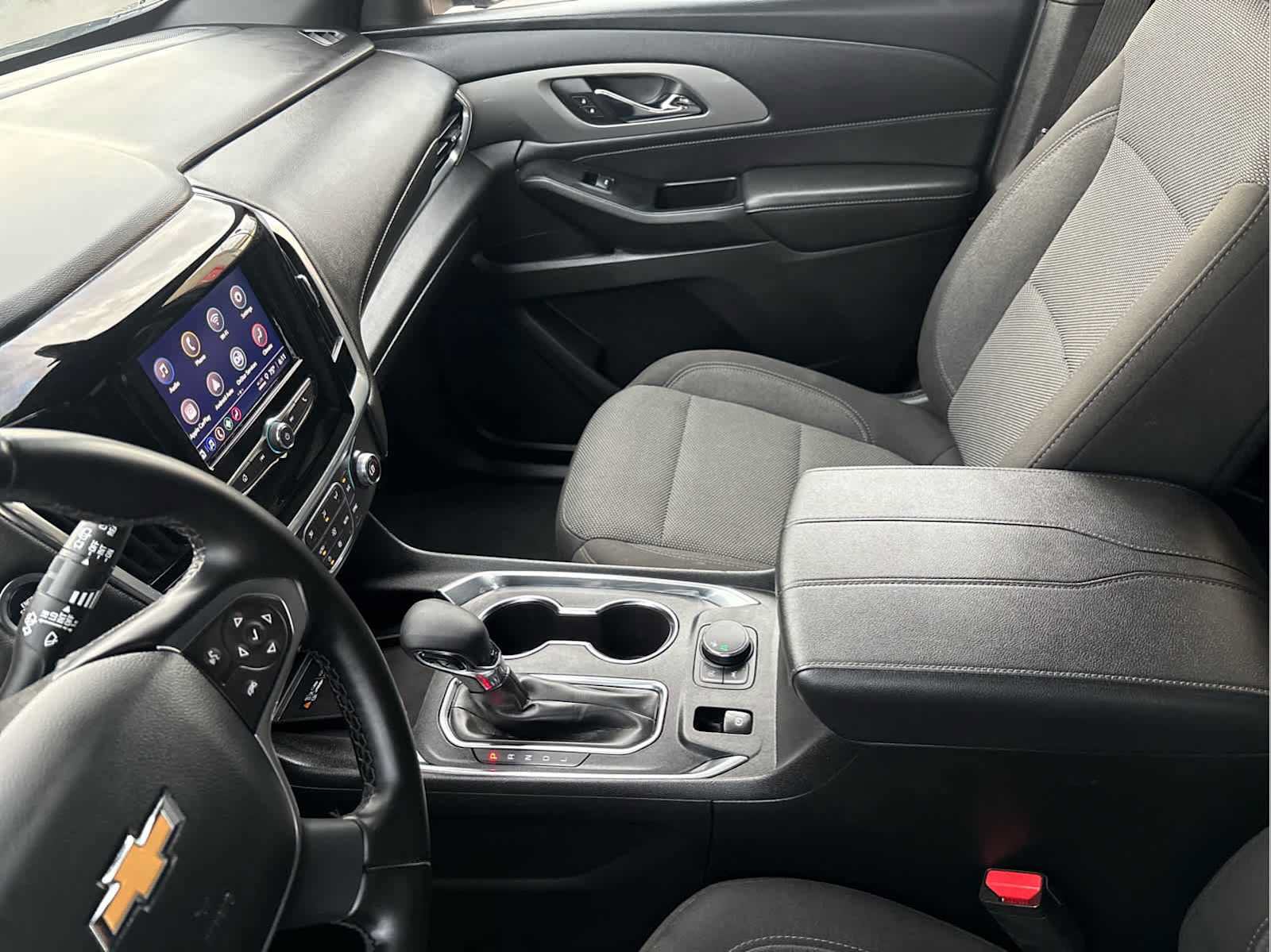 Used 2023 Chevrolet Traverse LT FWD image 23