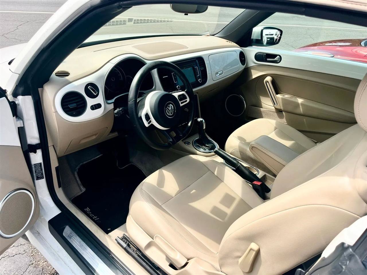 Used 2014 Volkswagen Beetle 2.5 FWD image 3
