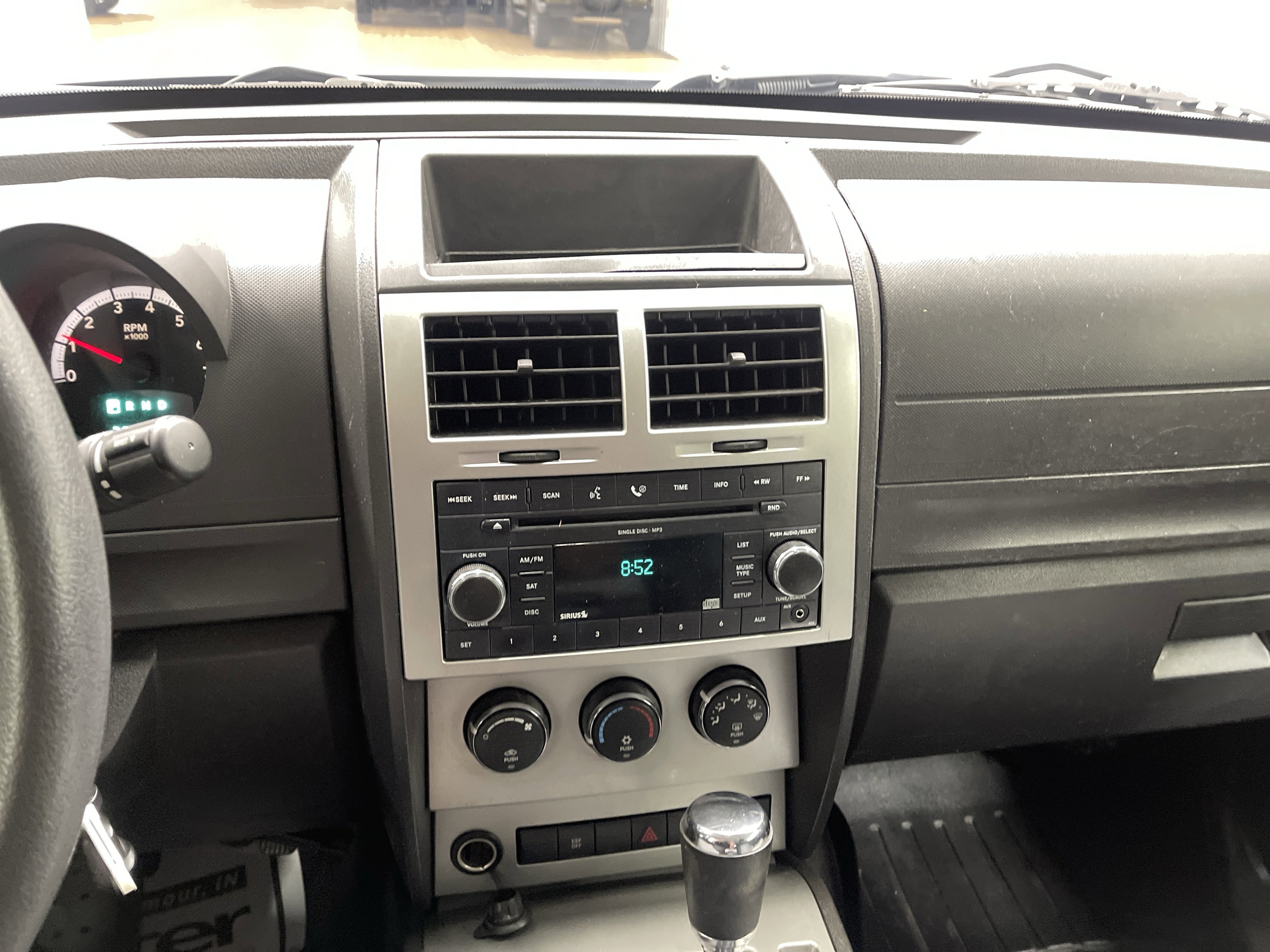 Used 2008 Dodge Nitro SXT AWD/4WD image 29