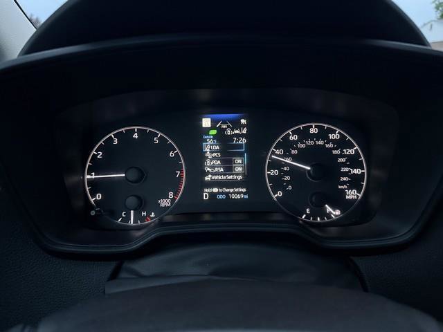 Used 2025 Toyota Corolla LE FWD image 17