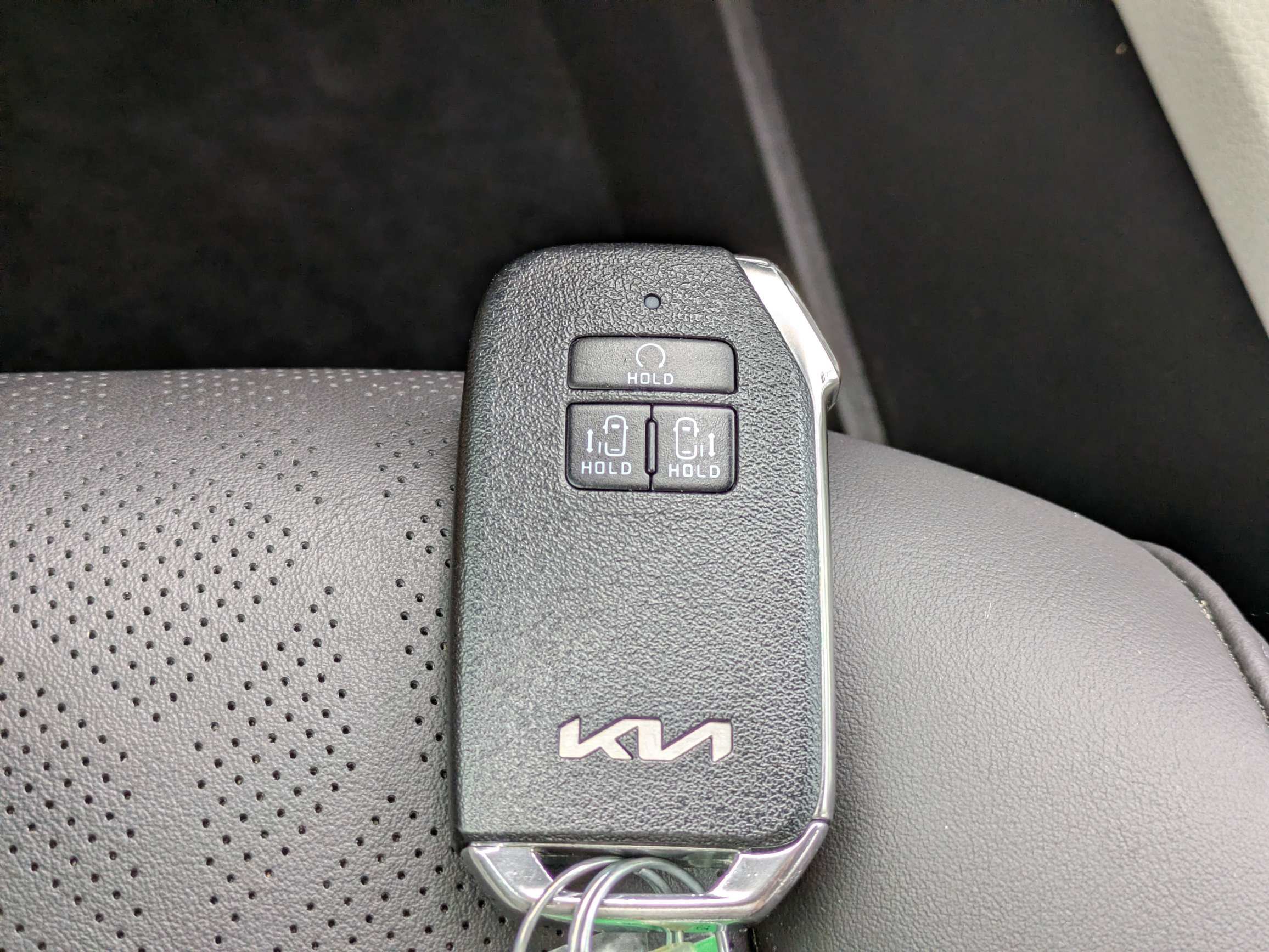 Certified 2024 Kia Carnival EX FWD image 31