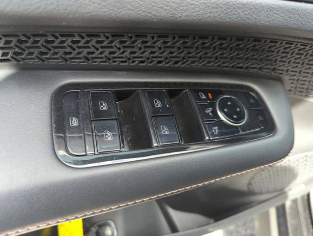 Certified 2023 Nissan Ariya FWD image 26