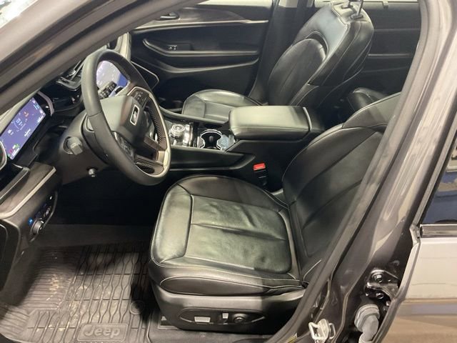 Used 2022 Jeep Grand Cherokee Limited 4xe w/ Luxury Tech Group II image 10