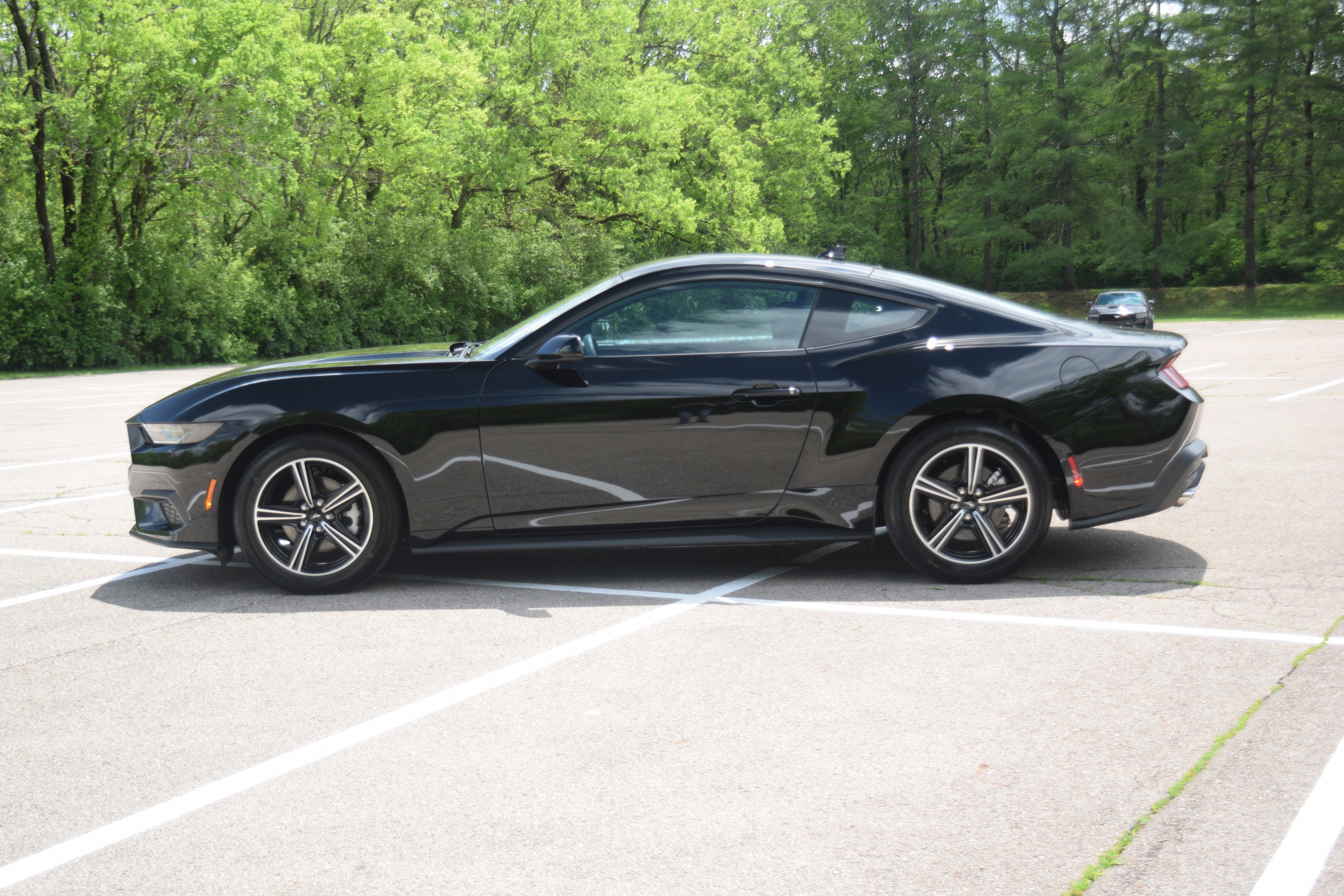 Used 2025 Ford Mustang Coupe RWD image 20