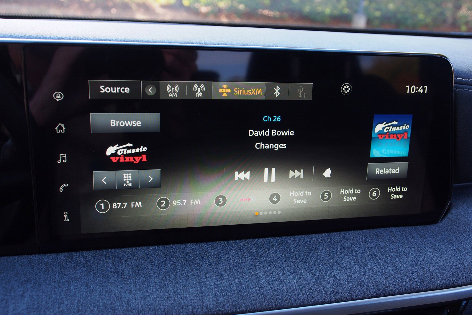 Used 2025 Nissan Kicks SV image 25