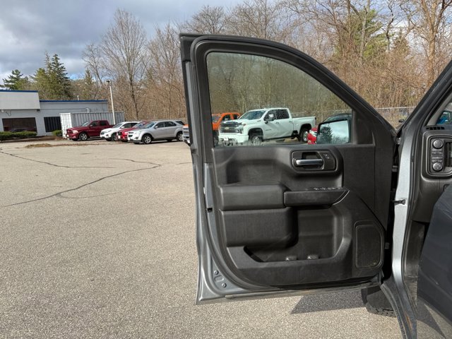 Used 2019 Chevrolet Silverado 1500 Custom Trail Boss w/ Custom Convenience Package AWD/4WD image 23