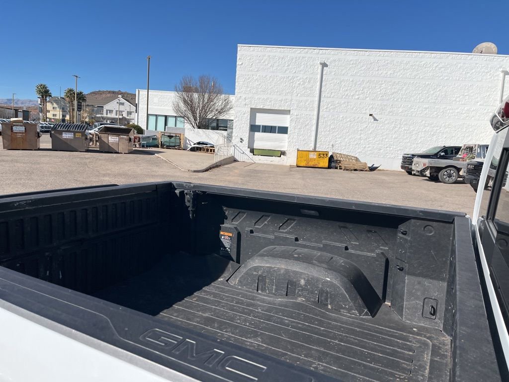 Used 2022 GMC Sierra 1500 AT4 w/ AT4 Premium Package image 31