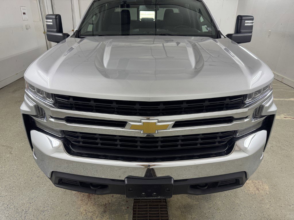 Used 2022 Chevrolet Silverado 1500 LT image 3