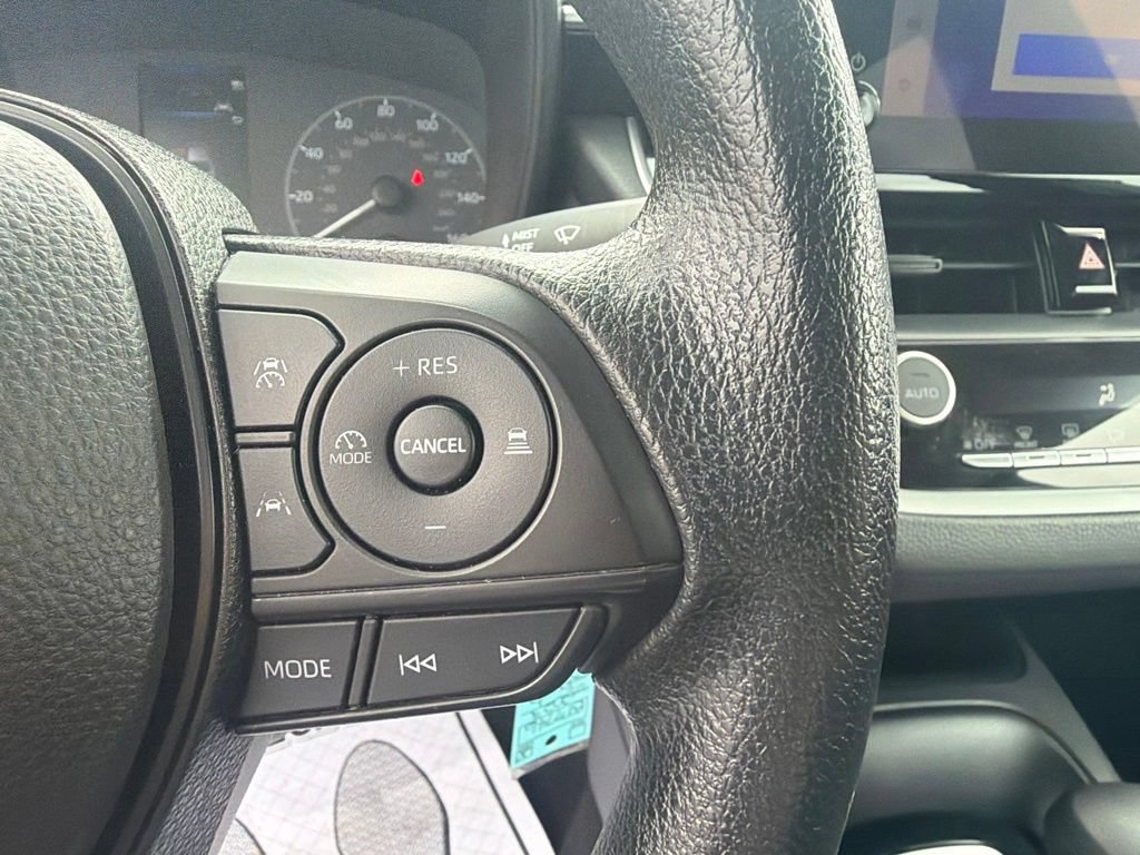 Used 2023 Toyota Corolla LE FWD image 28