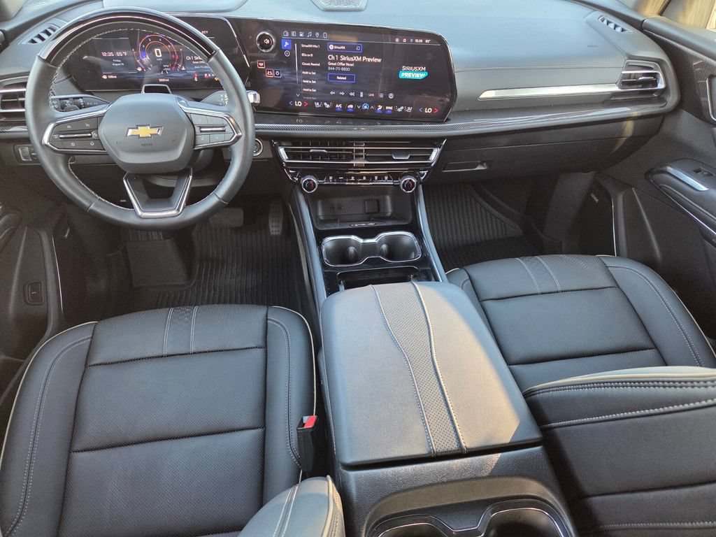 Used 2026 Chevrolet Traverse High Country w/ LPO, Floor Liner Package FWD image 11
