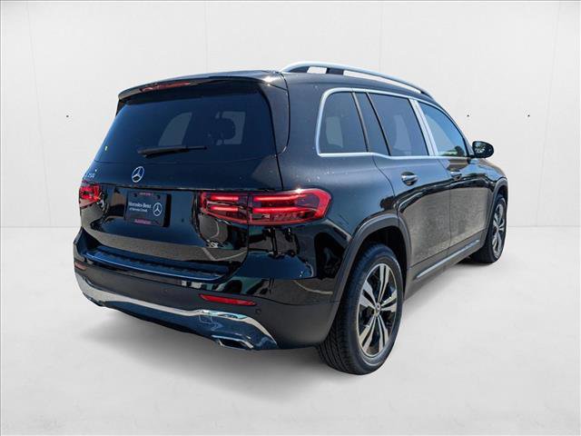New 2025 Mercedes-Benz GLB 250 image 2
