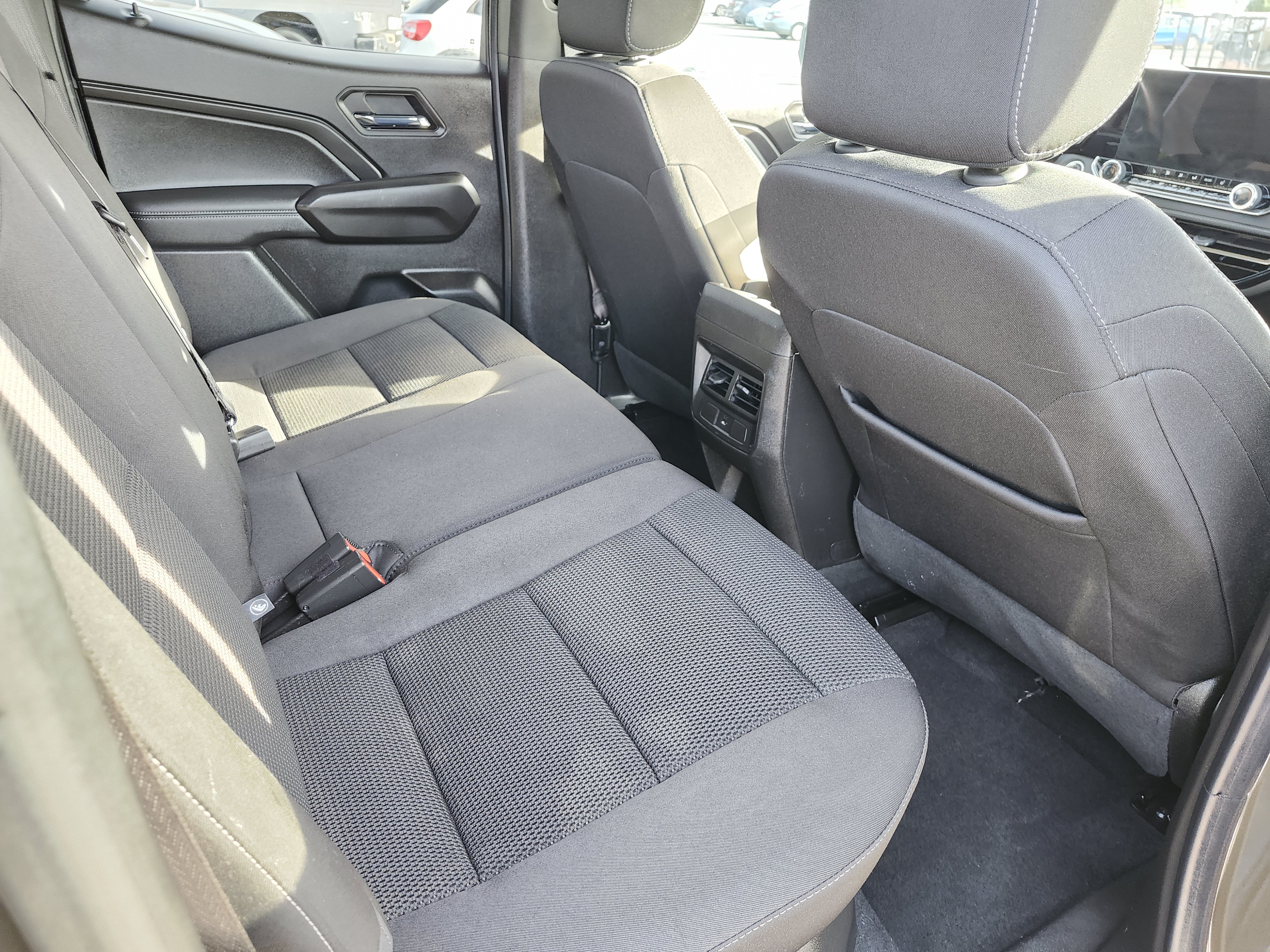 Used 2023 Chevrolet Colorado LT w/ LT Convenience Package II RWD image 22