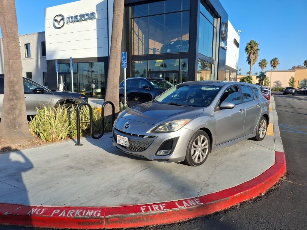 Used 2011 MAZDA MAZDA3 s Grand Touring w/ Tech Pkg FWD image 1
