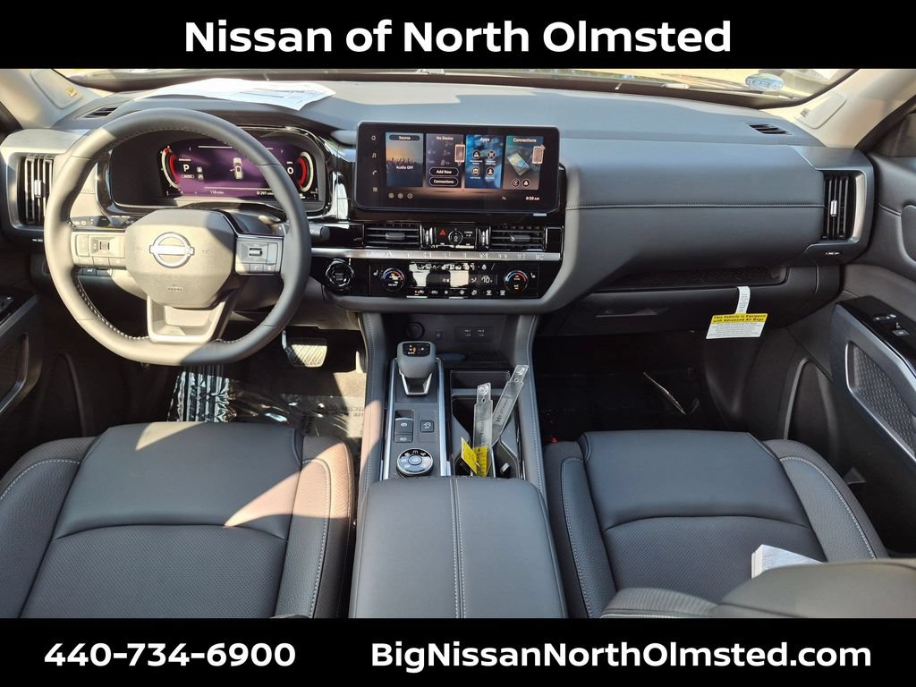 New 2026 Nissan Pathfinder SL w/ SL Premium Package AWD/4WD image 17