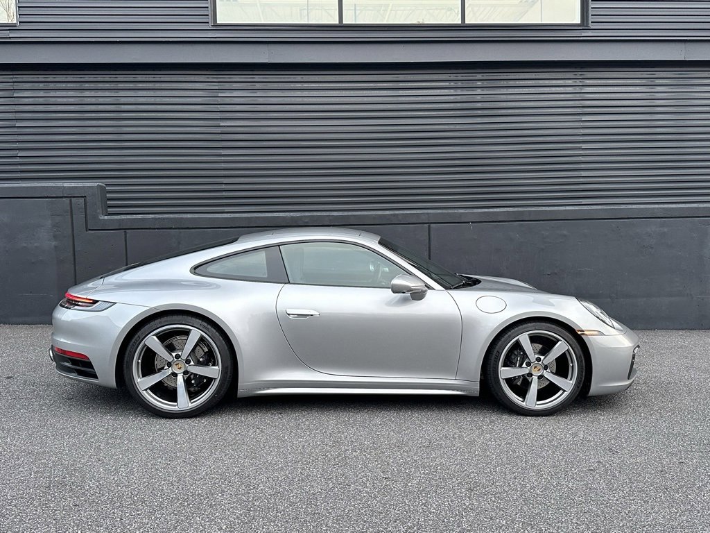 Certified 2024 Porsche 911 Carrera image 11