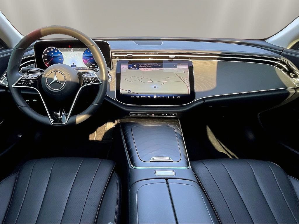 Used 2024 Mercedes-Benz E 350 4MATIC Sedan image 9