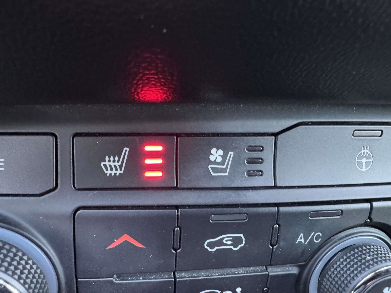 Used 2023 Dodge Durango R/T image 29