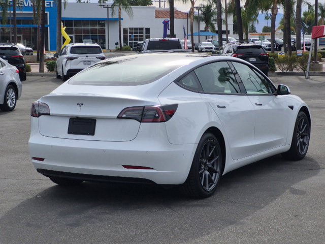 Used 2021 Tesla Model 3 Standard Range Plus RWD image 5