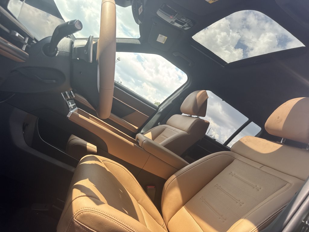 New 2026 Hyundai Santa Fe Limited FWD image 31