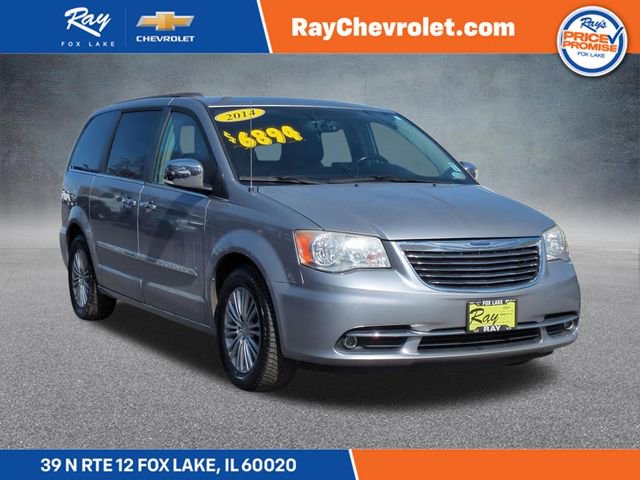 Used 2014 Chrysler Town & Country Touring-L w/ Driver Convenience Group image 1