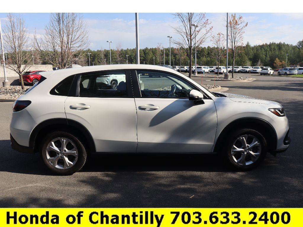 Certified 2024 Honda HR-V LX image 8