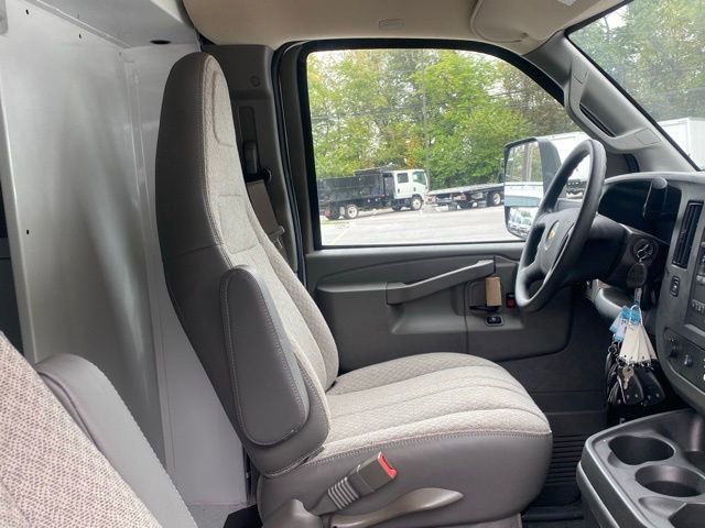 New 2025 Chevrolet Express 3500 w/ Power Convenience Package image 29